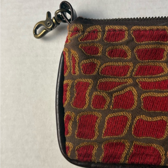 Red and Brown Patterned Clutch - Picture 7 of 12